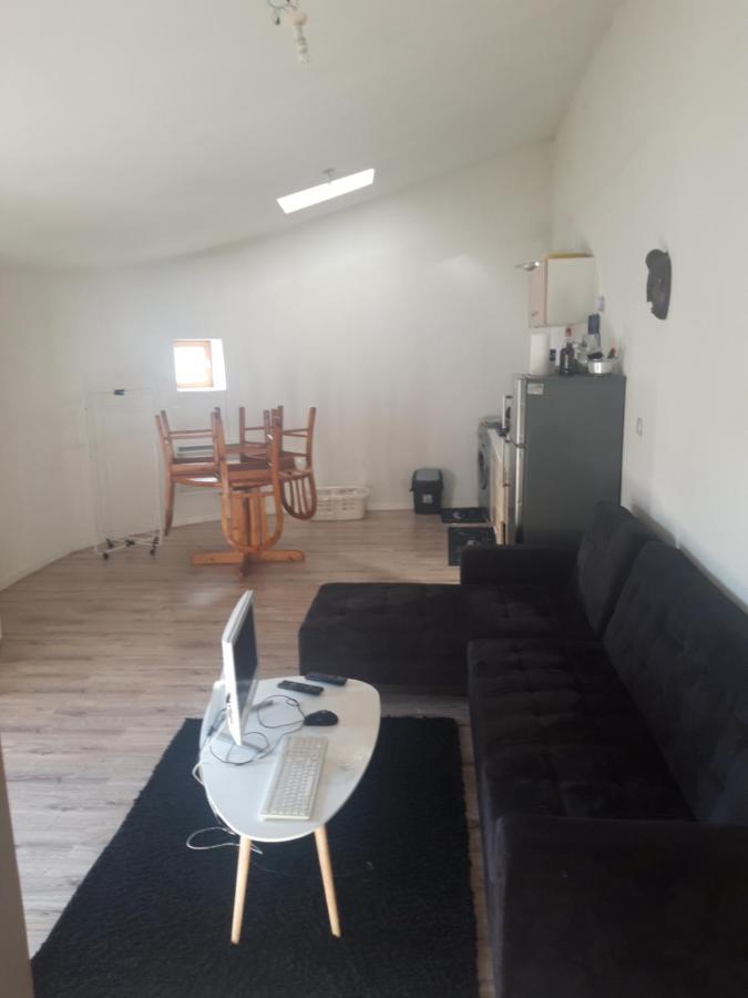 Appartement F1 Meuble 3 Personnes Обена Екстериор снимка